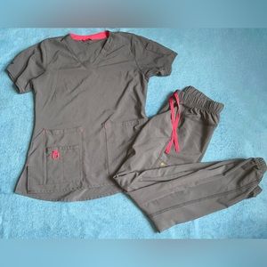 XS Gray Carhartt scrub set